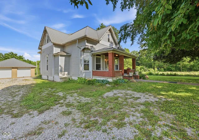 Homes for sale in Greencastle, IN | 3777 N Us Hwy 231, Greencastle, IN 46135 | MLS# 22097454