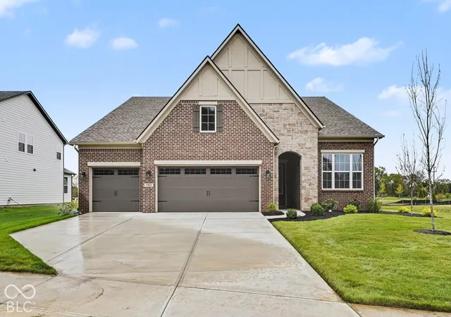 Photo 1 of Single family home for sale at 5573 Gaston Rd, Avon, IN 46123 | MLS# 22097462 | Listing updated on 2026-09-29