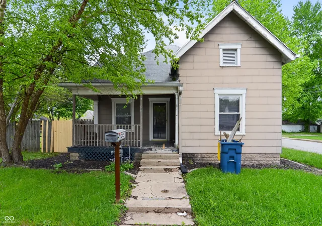 1st image of 225 S State St, Greenfield, IN 46140 | MLS# 22097560