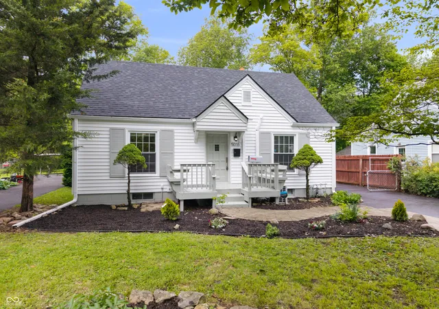 Single family home for sale at 5016 Carvel Ave, Indianapolis, IN 46205 | MLS# 22097593 | Listing updated on 2026-09-24