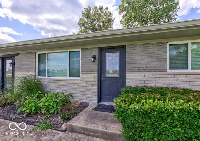 3rd image of 17128 Towne Rd, Westfield, IN 46074 | MLS# 22097638