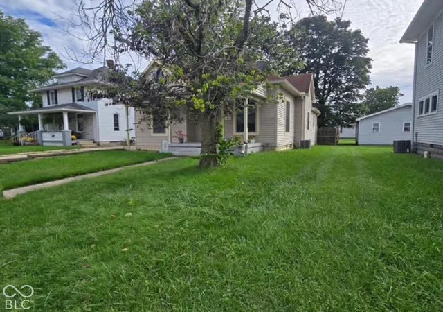 Photo 2 of Single family home for sale at 2009 Plum St, New Castle, IN 47362 | MLS# 22097640 | Listing updated on 2026-09-30