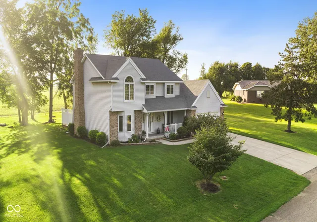 1st image of 46 S Meadow Ln, Rockville, IN 47872 | MLS# 22097661