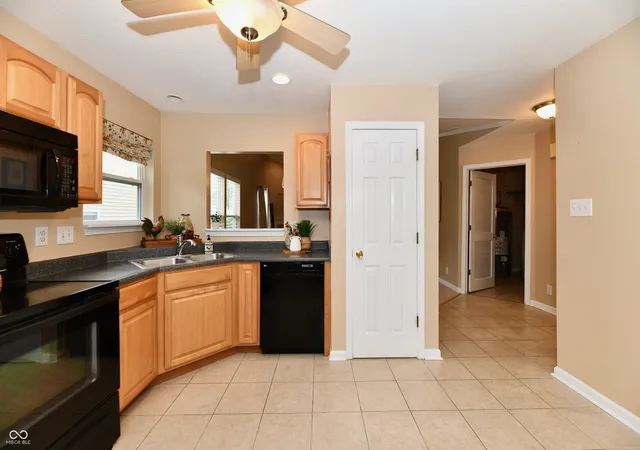 Homes for sale in Fishers, IN | 11240 Blue Meadow Dr, Fishers, IN 46037 | MLS# 22097720