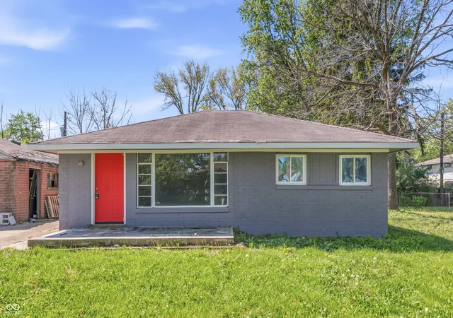 Homes for sale in Muncie, IN | 3401 W 31st St, Muncie, IN 47302 | MLS# 22097747
