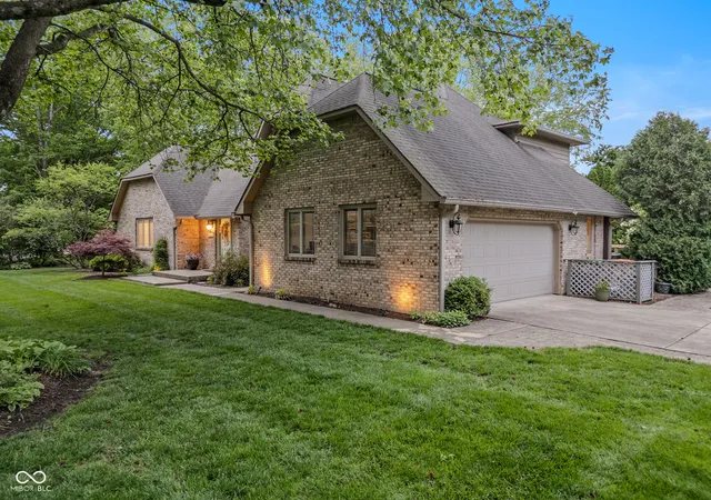 Photo 3 of Single family home for sale at 4640 Harrison Ridge Rd, Columbus, IN 47201 | MLS# 22097803 | Listing updated on 2026-09-19