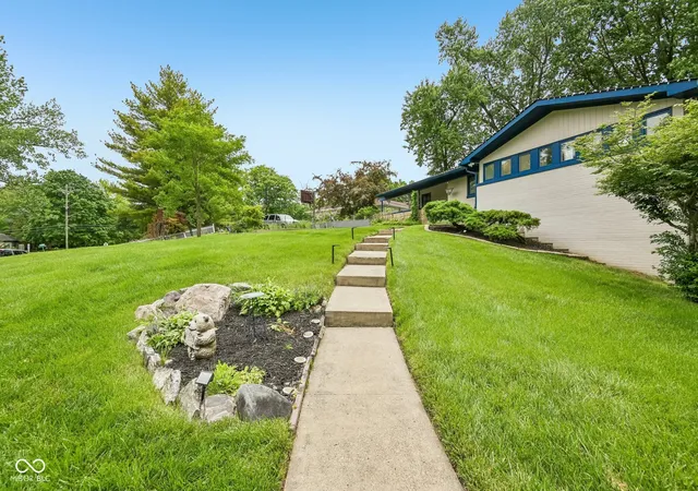 4th image of 3735 Cheviot Pl, Indianapolis, IN 46205 | MLS# 22097889