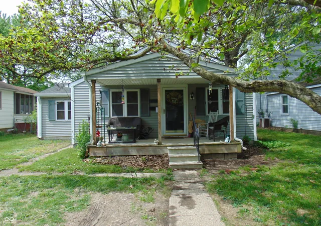 1st image of 4706 Vernon Ave, Lawrence, IN 46226 | MLS# 22097916