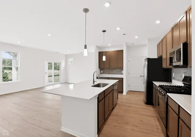 Photo 4 of Single family home for sale at 7214 Rose Hl Ave, Brownsburg, IN 46112 | MLS# 22097919 | Listing updated on 2026-08-27