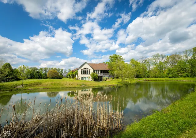 3rd image of 10165 Sanctuary Dr, Brownsburg, IN 46112 | MLS# 22097934
