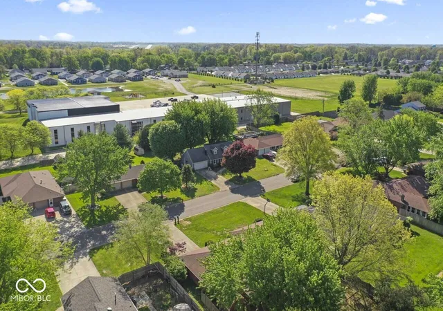 44th image of 124 N Roby Dr, Anderson, IN 46012 | MLS# 22097950