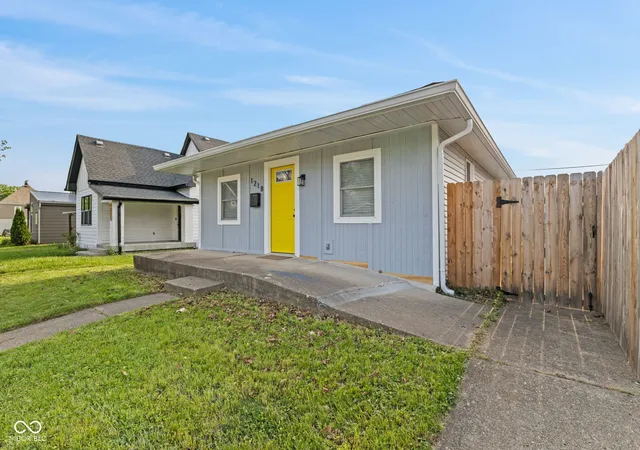 3rd image of 1218 Harlan St, Indianapolis, IN 46203 | MLS# 22097956