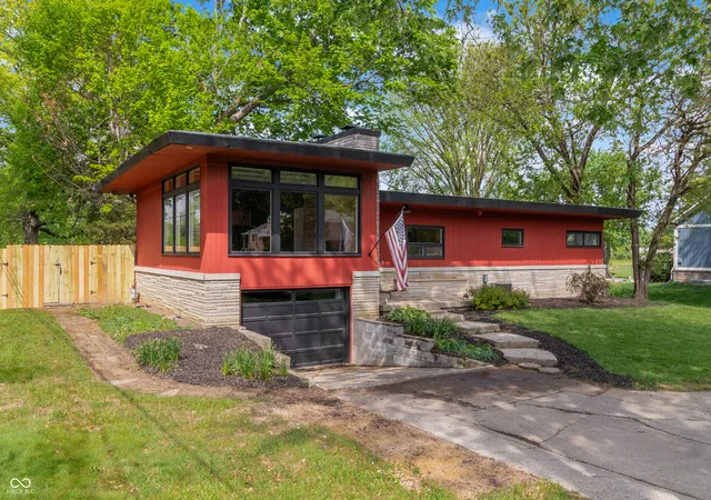 Photo 2 of Single family home for sale at 3544 Tulip Dr, Indianapolis, IN 46227 | MLS# 22097970 | Listing updated on 2026-09-15