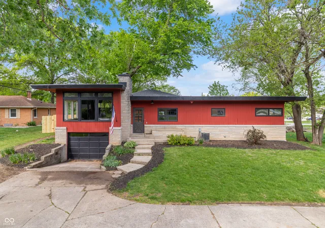 Photo 3 of Single family home for sale at 3544 Tulip Dr, Indianapolis, IN 46227 | MLS# 22097970 | Listing updated on 2026-10-05