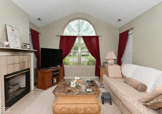 5th image of 7604 Briarstone Dr, Indianapolis, IN 46227 | MLS# 22098009