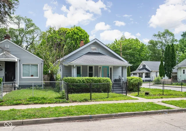 Homes for sale in Indianapolis, IN | 601 N Livingston Ave, Indianapolis, IN 46222 | MLS# 22098040