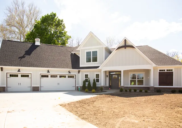 Photo 1 of Single family home for sale at 10101 N Alford Rd, Fortville, IN 46040 | MLS# 22098059 | Listing updated on 2026-09-21