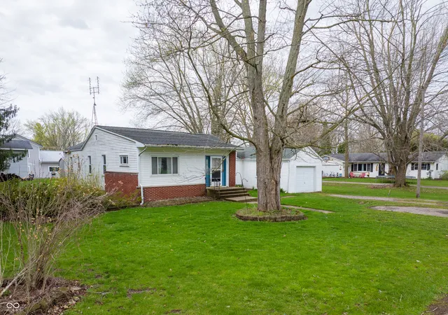 Homes for sale in Fremont, IN | 607 W North St, Fremont, IN 46737 | MLS# 22098112