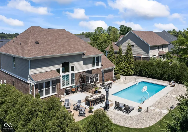 4th image of 10589 Geist View Dr, Fishers, IN 46055 | MLS# 22098141