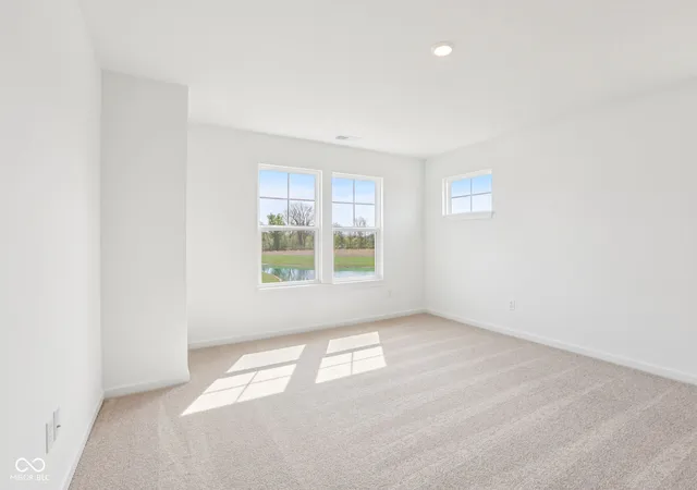 Photo 4 of Single family home for sale at 15989 Tharp Woods Dr, Fishers, IN 46037 | MLS# 22098159 | Listing updated on 2026-09-22