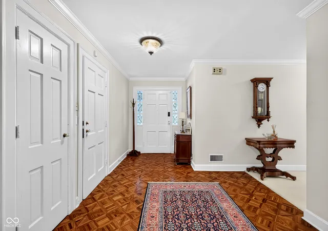 Photo 4 of Single family home for sale at 1501 E 80Th St, Indianapolis, IN 46240 | MLS# 22098210 | Listing updated on 2026-08-28
