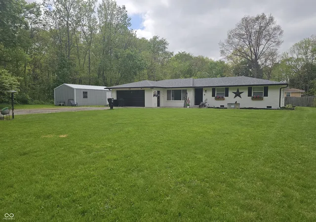 1st image of 1321 Oakland Dr, Anderson, IN 46012 | MLS# 22098237