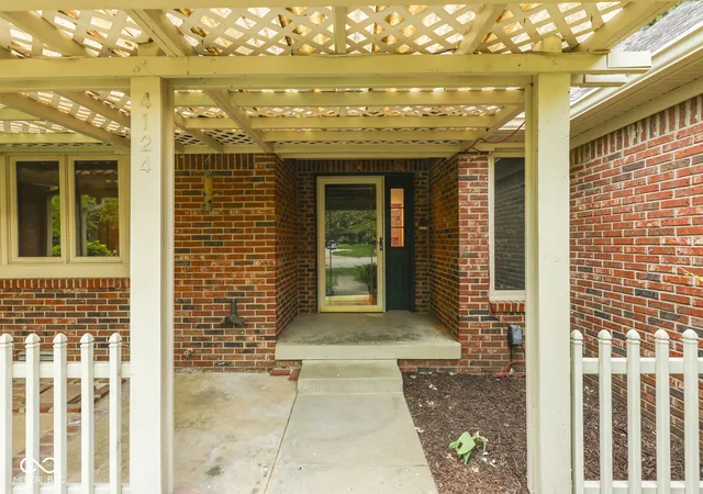 Photo 3 of Sale Pending at 4124 Windsor Ct, Greenwood, IN 46142 | MLS# 22098239 | Listing updated on 2026-09-04