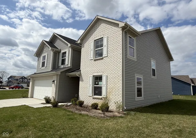 2nd image of 6652 W Sailboat Dr, Greenfield, IN 46140 | MLS# 22098279