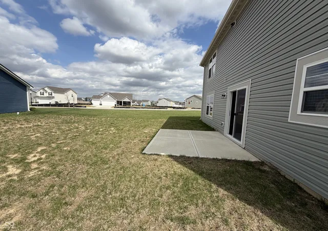 3rd image of 6652 W Sailboat Dr, Greenfield, IN 46140 | MLS# 22098279