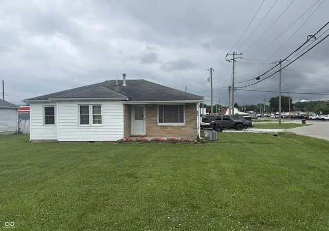 Homes for sale in Greensburg, IN | 1504 N East St, Greensburg, IN 47240 | MLS# 22098284