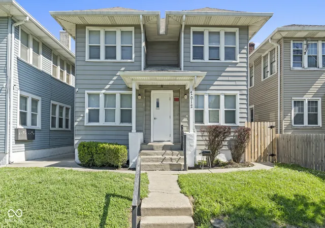 3rd image of 2008 / 2012 E Washington St, Indianapolis, IN 46201 | MLS# 22098301