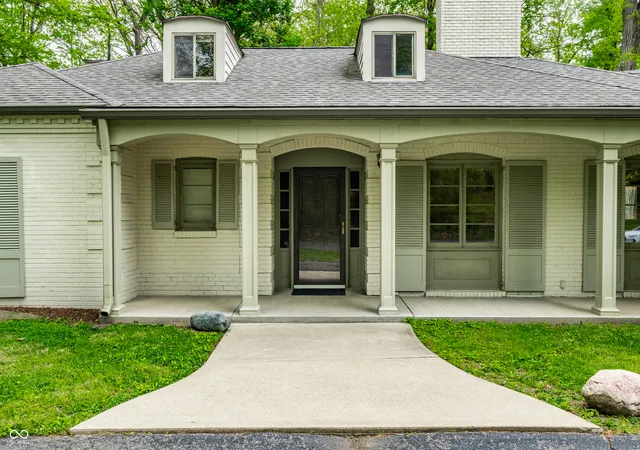 3rd image of 402 Kessler Boulevard West Dr, Indianapolis, IN 46228 | MLS# 22098304