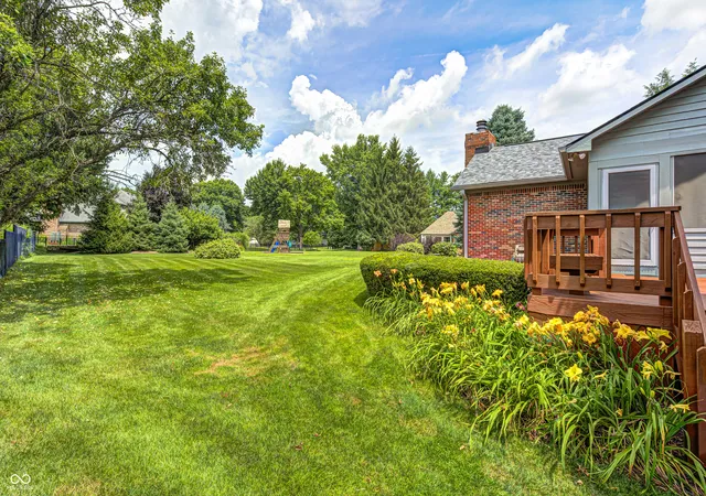 40th image of 298 Lake Dr, Greenwood, IN 46142 | MLS# 22098316