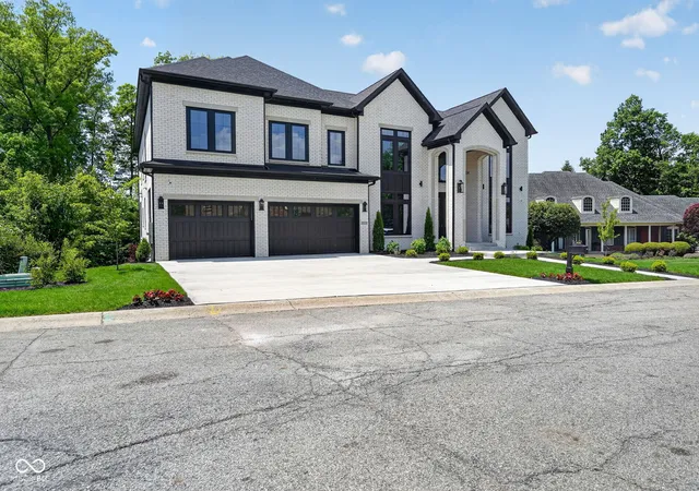 3rd image of 9214 Bluestone Cir, Indianapolis, IN 46236 | MLS# 22098322