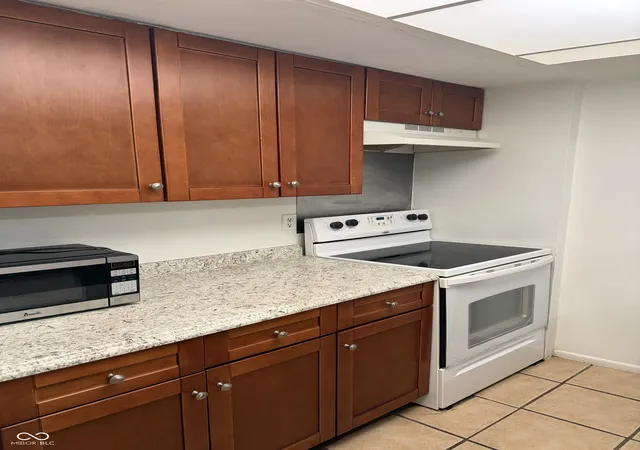 4th image of 3654 N Newgate Ln, Indianapolis, IN 46235 | MLS# 22098323