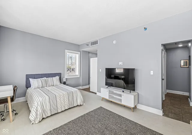 5th image of 230 E 9Th St #302, Indianapolis, IN 46204 | MLS# 22098364