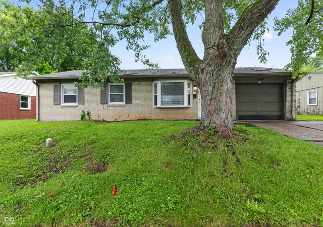 2nd image of 10025 Catalina Dr, Indianapolis, IN 46235 | MLS# 22098373