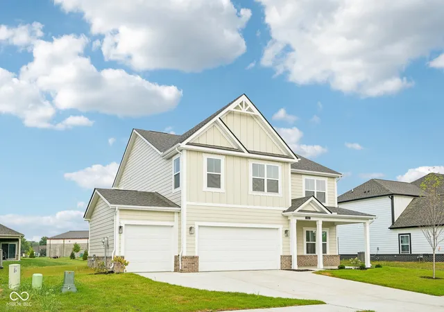 Photo 2 of Single family home for sale at 552 Portside Dr, Avon, IN 46123 | MLS# 22098377 | Listing updated on 2026-09-22