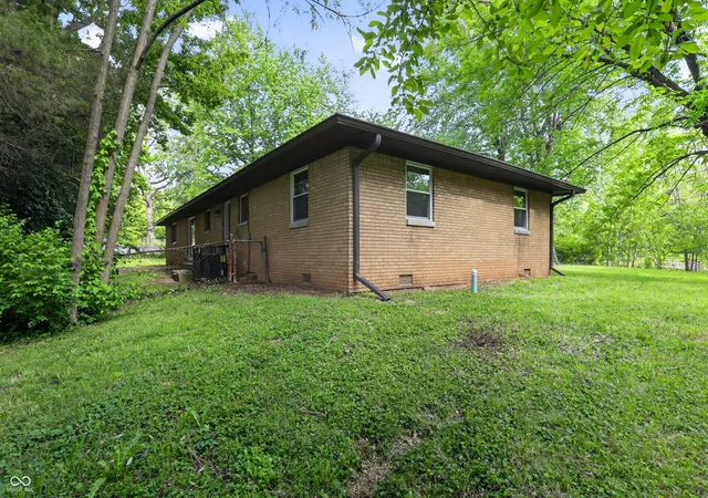 Photo 3 of Sale Pending at 4600 E 42nd Street, Indianapolis, IN 46226 | MLS# 22098378 | Listing updated on 2026-09-25