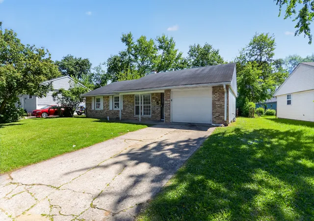 3rd image of 4043 Alsace Pl, Indianapolis, IN 46226 | MLS# 22098409