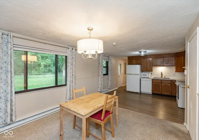 5th image of 1262 Barefoot Trl, Greenwood, IN 46142 | MLS# 22098434