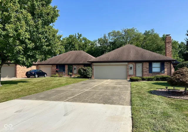 3rd image of 817 Eagle Pkwy, Brownsburg, IN 46112 | MLS# 22098476