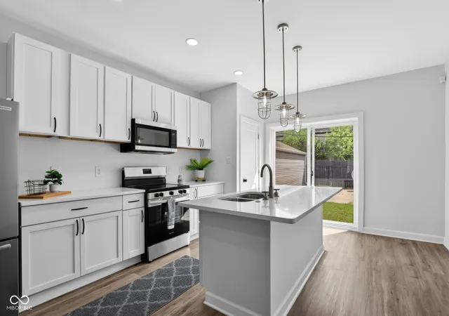 Photo 3 of Single family home for sale at 213 S State Ave, Indianapolis, IN 46201 | MLS# 22098506 | Listing updated on 2026-08-19