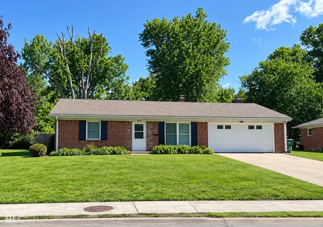 Photo 1 of Single family home for sale at 5802 Elaine St, Indianapolis, IN 46224 | MLS# 22098512 | Listing updated on 2026-10-06