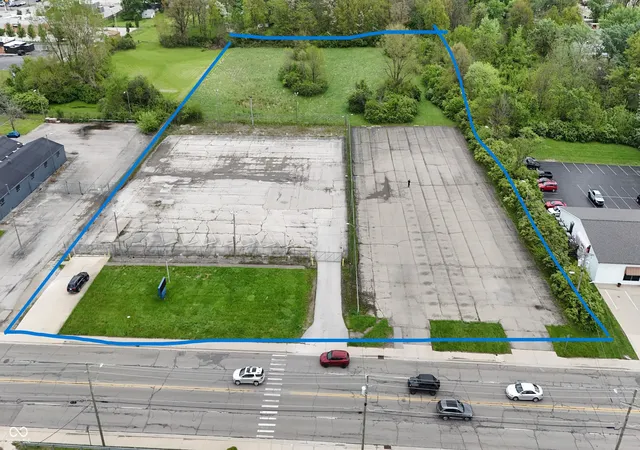 2nd image of 2900 N Walnut St, Muncie, IN 47303 | MLS# 22098529