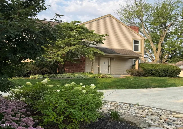 Photo 1 of Condo for sale at 3057 Sugar Maple Ct, Carmel, IN 46033 | MLS# 22098637 | Listing updated on 2026-09-21