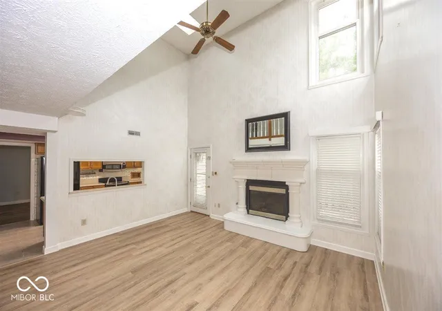 Photo 3 of Condo for sale at 3057 Sugar Maple Ct, Carmel, IN 46033 | MLS# 22098637 | Listing updated on 2026-09-21