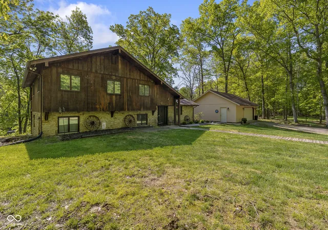 Homes for sale in Nashville, IN | 3546 Morrison Rd, Nashville, IN 47448 | MLS# 22098652