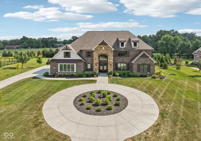 2nd image of 2701 Oak Way Tr, Westfield, IN 46074 | MLS# 22098661