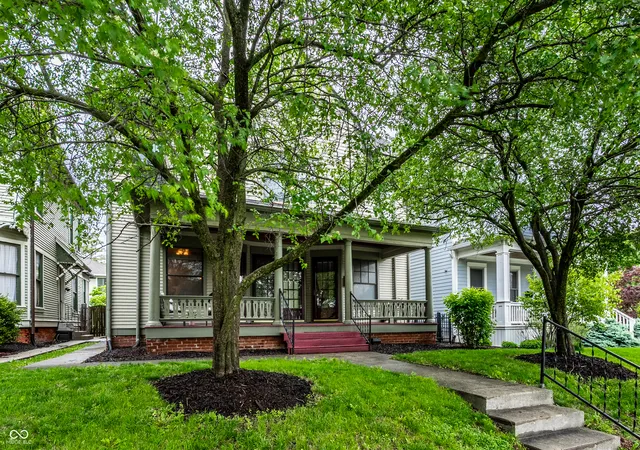 2nd image of 1907 N Delaware St #D, Indianapolis, IN 46202 | MLS# 22098715